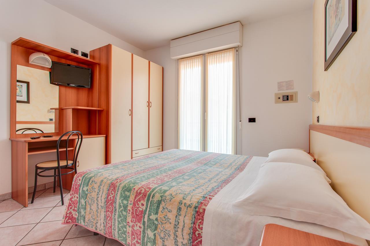 Hotel Villa Boschetti San Mauro Mare Dış mekan fotoğraf